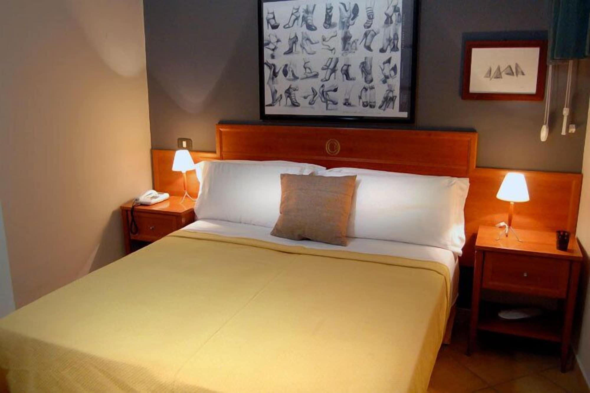 Caravaggio Hotel Nápoly Kültér fotó